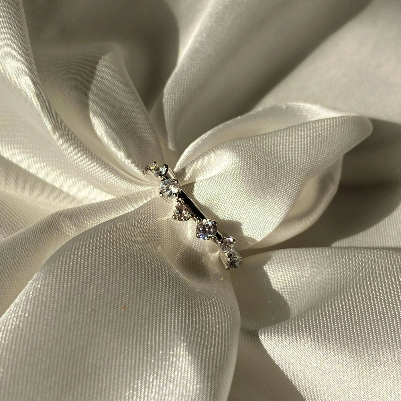 Dainty-volume-1-product-image-2