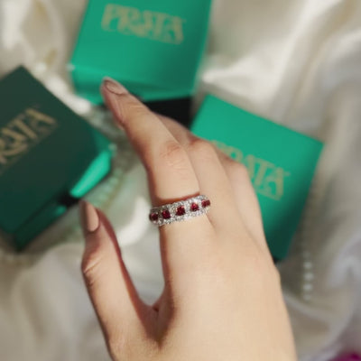 TIMELESS PRINCESS (RED GARNET)