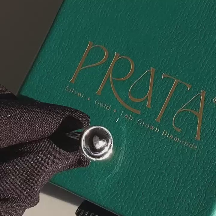 Happy-heart-ring-video-with-prata-box