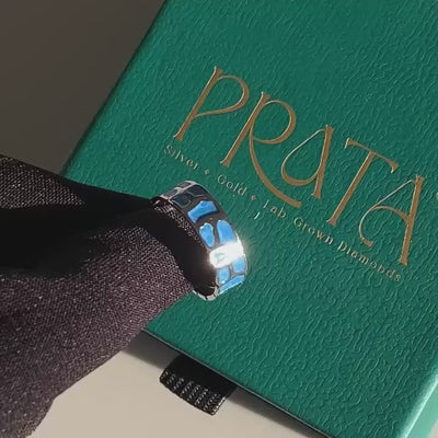 Collide-art-blue-ring-video-with-prata-box