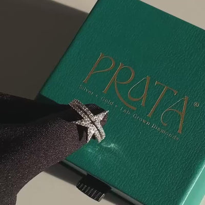 Shinning-star-ring-video-with-prata-box